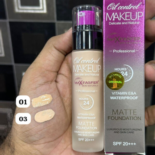 Max Fasfer Oil Control Foundation